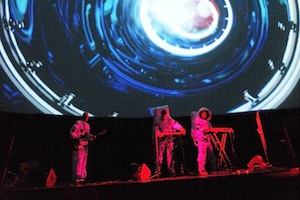 12 апреля в Московском планетарии состоялась премьера шоу «Космический рейс» от группы AERONAUTICA